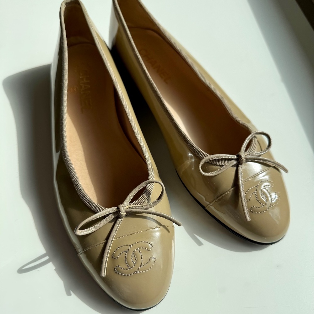Chanel Authentic Beige Tan Interlocking Cc Ballet… - image 1